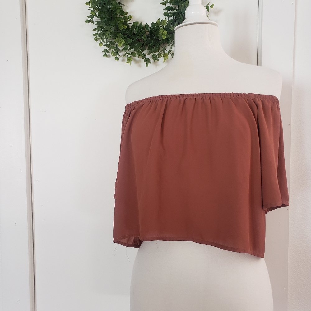 Off the shoulder top Forever21